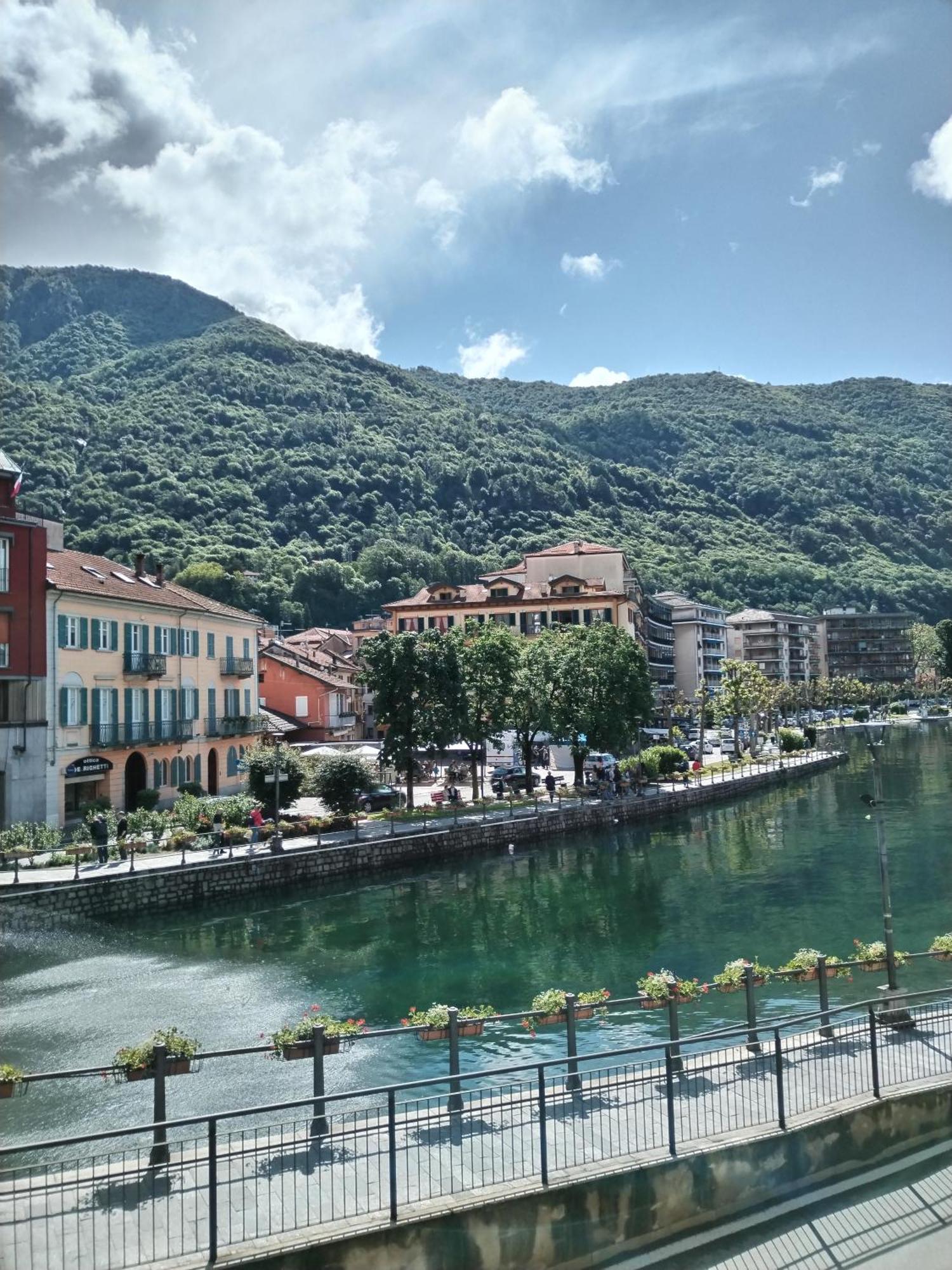 Un Balcone Sul Lago Omegna Buitenkant foto