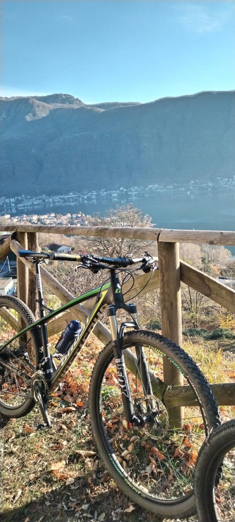 Un Balcone Sul Lago Omegna Buitenkant foto